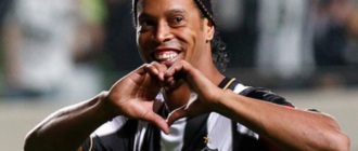 Deco calls Ronaldinho the best player he has ever played with
